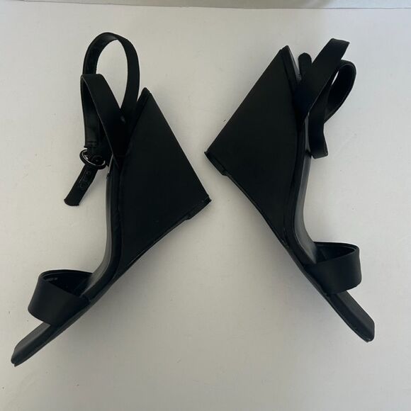 Steve Madden, Black Satin Square Toe, Ankle Strap Wedge Heel, sz 8, Chic Classic - Picture 3 of 6